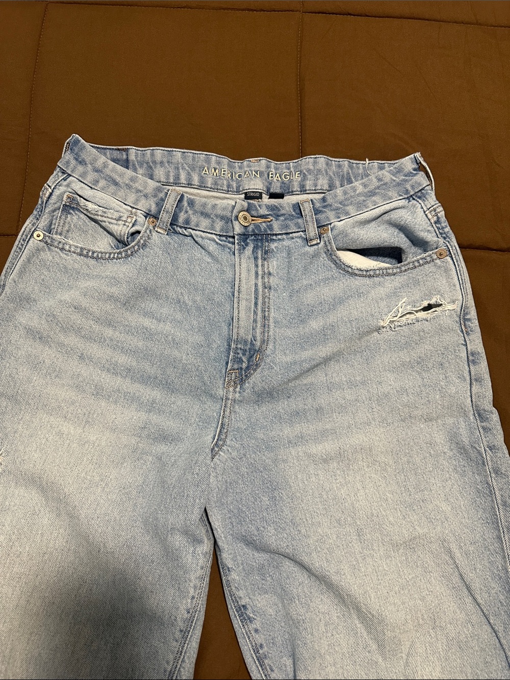American Eagle Strigid Curvy Mom Jean - Picture 4 of 4